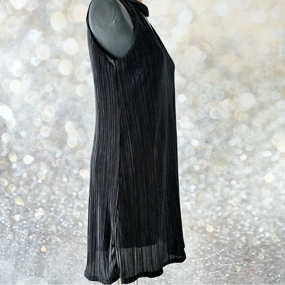 Soho Apparel Petite Medium Black Pleated High Collar with Open Neck A-Line LBD - Picture 2 of 14